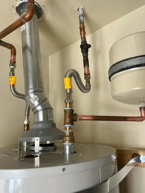 Water heater installation and plumbing repair in Roslyn Heights